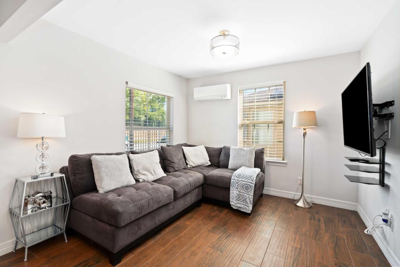 Stunning & Vibrant Apt 7 Min From Tx Med Center Houston Exterior foto